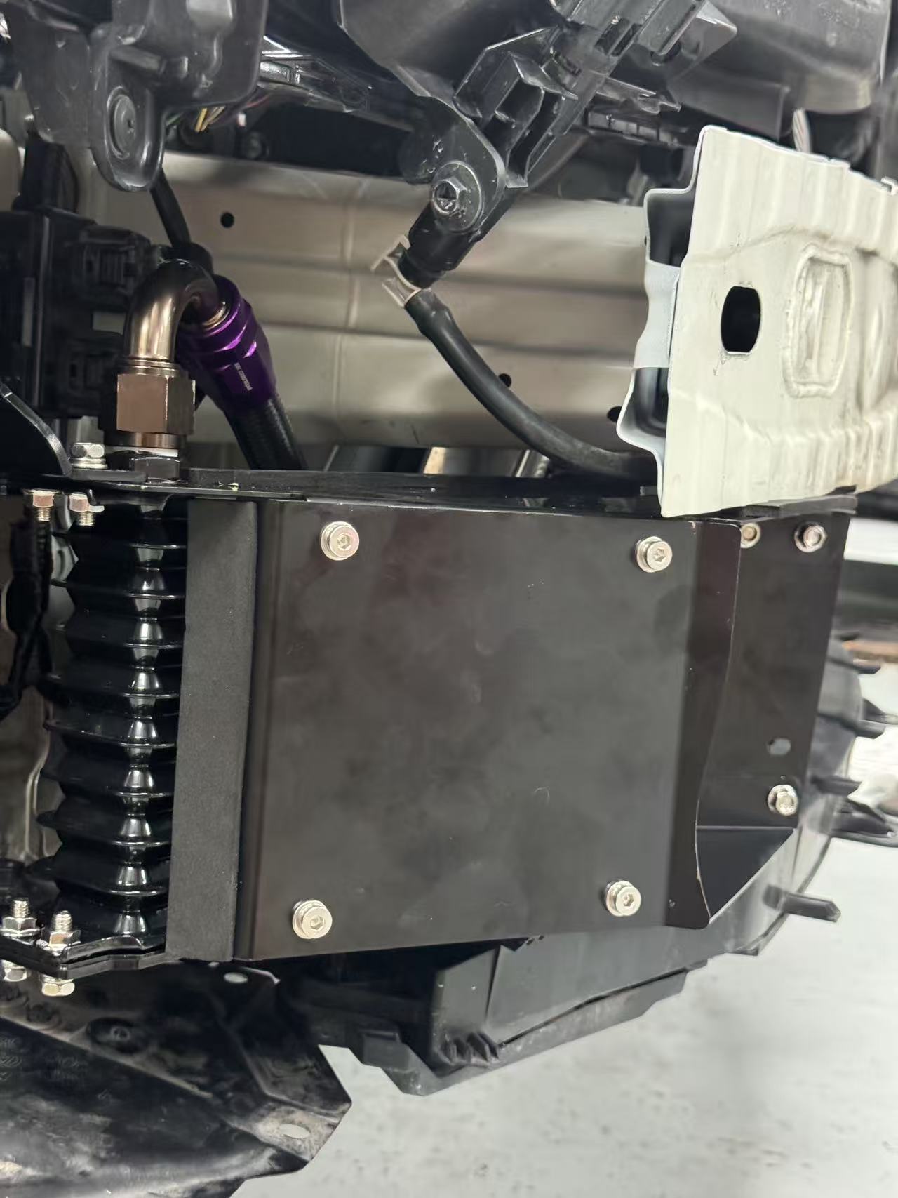 GreenFuchs x SKCustom | 10-row oil cooler with thermostat & air deflectors | GR86 & BRZ II
