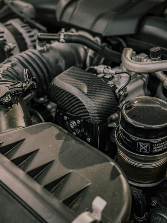 GreenFuchs | Coperture per cinghie trapezoidali in carbonio (set di 2) | GR86 e BRZ II