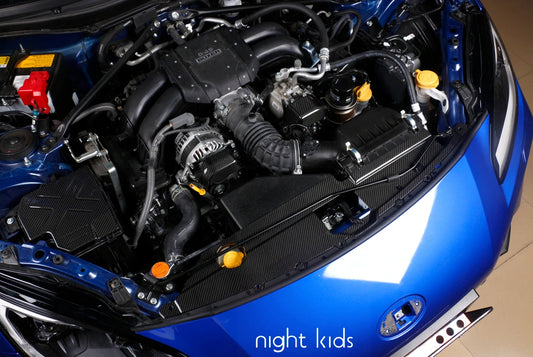 Night Kids | Rivestimento in fibra di carbonio vano motore anteriore FA24 | GR 86 BRZ II | opaco / lucido