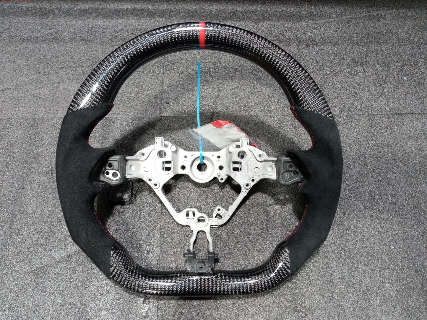 GreenFuchs | Volante in carbonio/Alcantara | GT86 e BRZ I