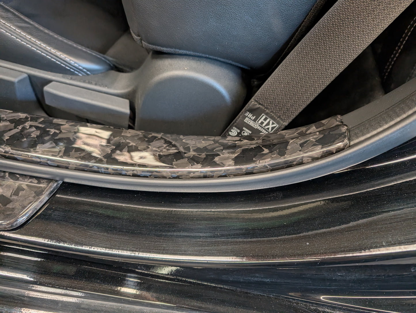 GreenFuchs | Rivestimento cruscotto passeggero in carbonio (adesivo) | GR86 e BRZ II