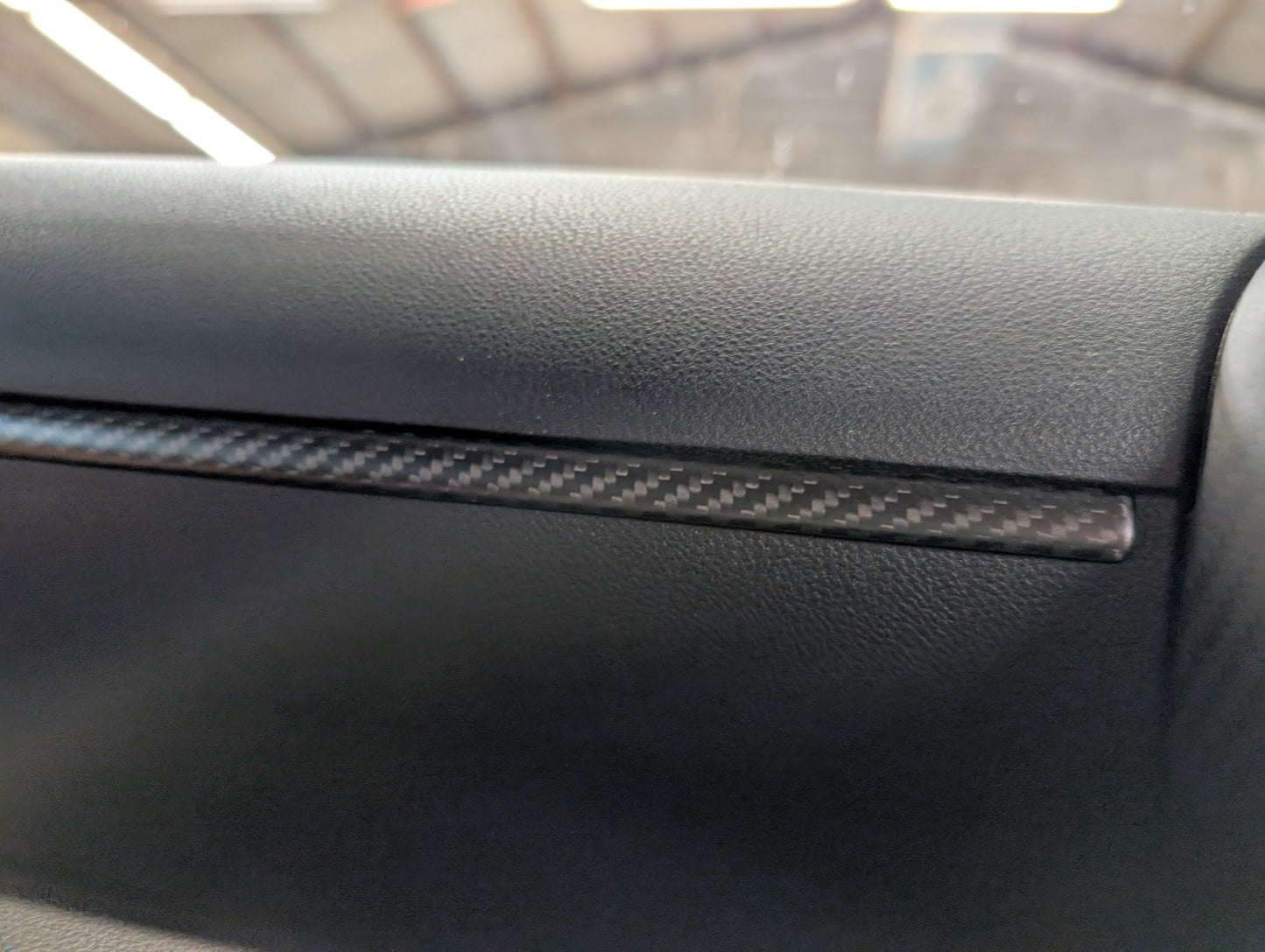 GreenFuchs | Rivestimento cruscotto passeggero in carbonio (adesivo) | GR86 e BRZ II